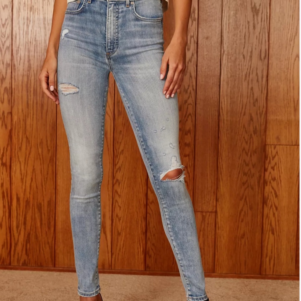 Denim Forum: The Lola High Skinny